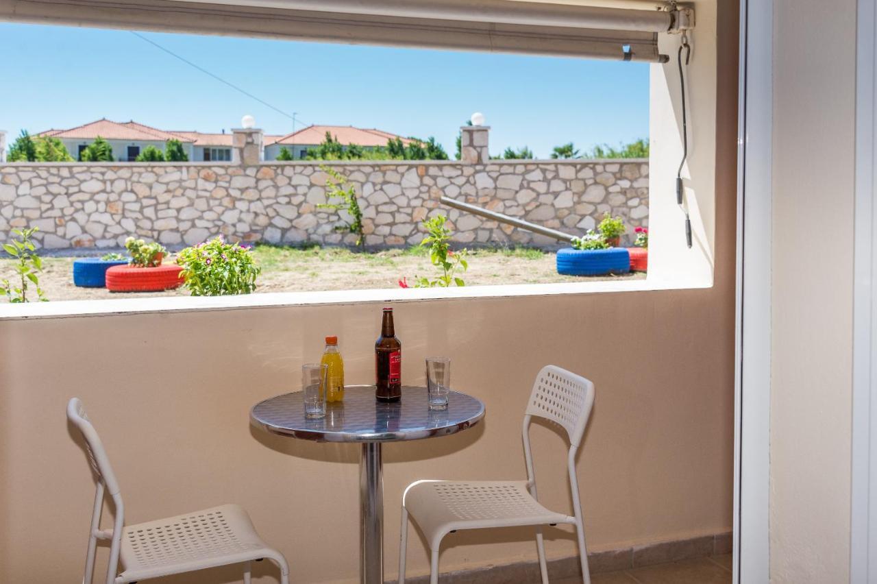 Avyssos Residents Aparthotel Kalamaki  Ngoại thất bức ảnh